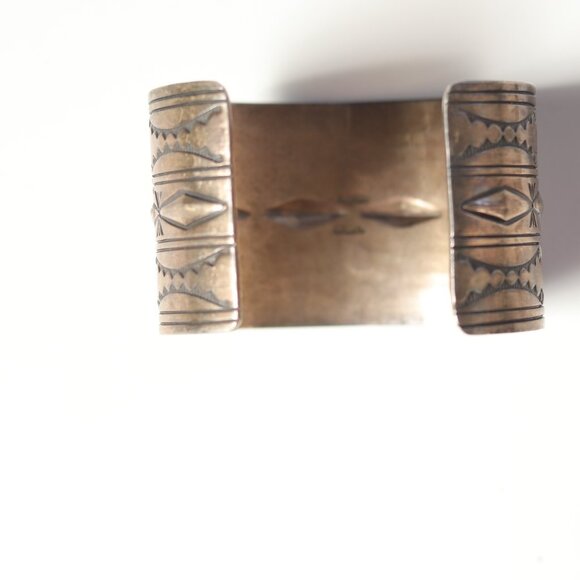 Vintage Navajo Native American Jewelry Sterling Silver Signed Cuff Bracelet - Picture 3 of 6